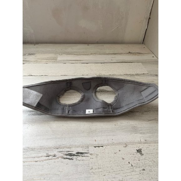 Gray adjustable dog harness size medium - Picture 3 of 8